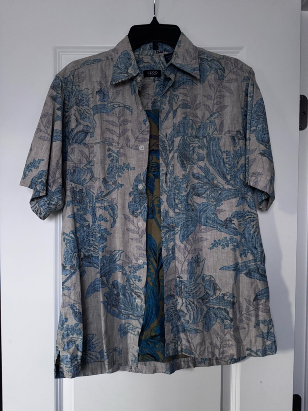 Izod Men's Short Sleeve Floral Shirt Jacket in Blue and Gray
